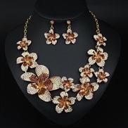 ( Brown) occidental style exaggerating luxurious fully-jewelled flowers necklace earrings set banquet
