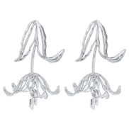 ( White K)occidental style geometry flowers pendant Collar  fashion retro three-dimensional tulip Metal necklace