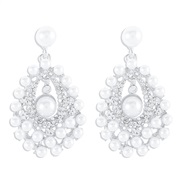 ( White K)E retro elegant Pearl flash diamond earrings  exaggerating hollow big earring temperament Earring