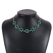 ( green)occidental style wind medium diamond flowers clavicle chain  fashion elegant samll earrings necklace set