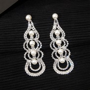 ( Silver)Pearl earrings claw chain diamond long style earring stage fashion temperament brilliant EarringE
