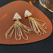 ( Silver needle  Gold)personality Metal zircon triangle love silver earrings fashion Irregular temperament high Earring