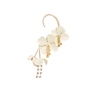 ( rice white)occidental style multilayer Alloy flowers diamond tassel earrings woman Korean retro earrings