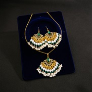 (E1552 3/ green)occidental style retro wind Metal exaggerating earrings necklace set  sector fully-jewelled Pearl neckl