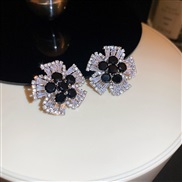 ( Silver needle  black)silver diamond zircon flowers earrings occidental style personality ear stud samllins wind Earri