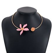 ( Pink) creative geometry fashion chain  resin enamel three-dimensional flowers necklace samll