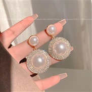(A657gold ~ Silver needle) Pearl earrings Korea temperament fully-jewelled high personality earring personality exagger