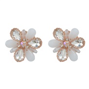 ( white)spring flowers earrings occidental style ear stud woman Alloy diamond Acrylic flowers Korean style Earring