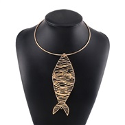 ( Gold)occidental style personality hollow beauty Collar  exaggerating Metal wind necklace geometry brief creative circ