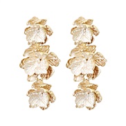 ( white)spring Alloy three-dimensional flowers earrings woman occidental style earring fashion trend Bohemian style Ear