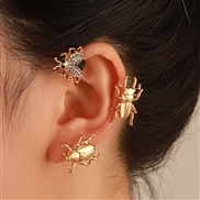 ( 1KCgold 796)occidental style exaggerating insect Earring ins creative fashion personality shell retro