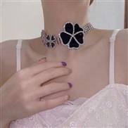 ( necklace)occidental style personality exaggerating flash diamond black big flowers necklace woman samll high clavicle