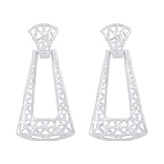 ( White K)E occidental style exaggerating fashion geometry creative style earrings  brief Metal wind fashion hollow Ear