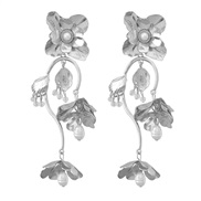 ( Silver)spring flowers earrings Alloy embed Pearl Earring woman occidental style exaggerating Metal earring