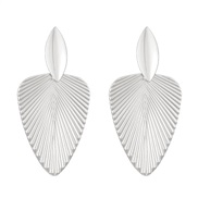 ( White K    N 176)occidental style personality exaggerating pattern Leaf ear stud high leaves pattern earrings woman E