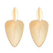 (KCgold    N 177)occidental style personality exaggerating pattern Leaf ear stud high leaves pattern earrings woman Ear