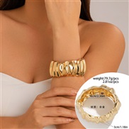 ( 7  Gold 2432)occidental style  exaggerating big drop Metal surface mirror opening bangleins wind