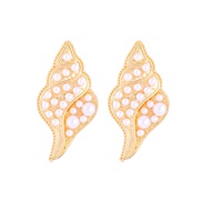 ( white)creative summer Pearl earring Irregular earrings new woman style exaggerating earring