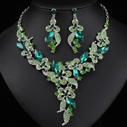 ( green)occidental style gem set necklace earrings three set bride