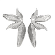 ( Silver)new retro three-dimensional Alloy big flowers earrings occidental style flowers Leaf ear stud Earring woman