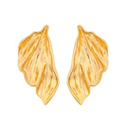 ( Gold)autumn leaves Irregular Metal earrings woman